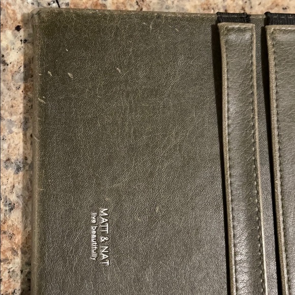 Matt & Nat iPad mini case - Picture 2 of 4